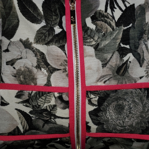 Floral Ivory/Cream, Black, Grey w/ hot pink trim tailored dress - Picture 10 of 13